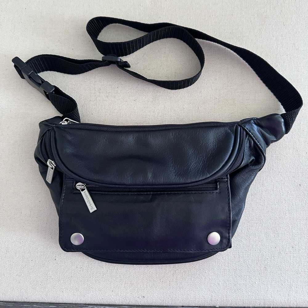 BROOKSTONE Fanny Pack Waist Bag Travel Organizer Leather Bag